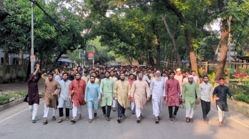 তা’মীরুল মিল্লাত কামিল মাদরাসা টঙ্গী’র শিক্ষার্থীদের যমুনায় আবস্থান